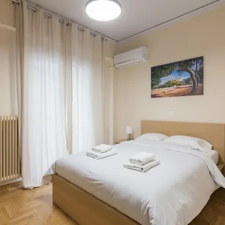 Apartment And Cozy 1 Bedroom *